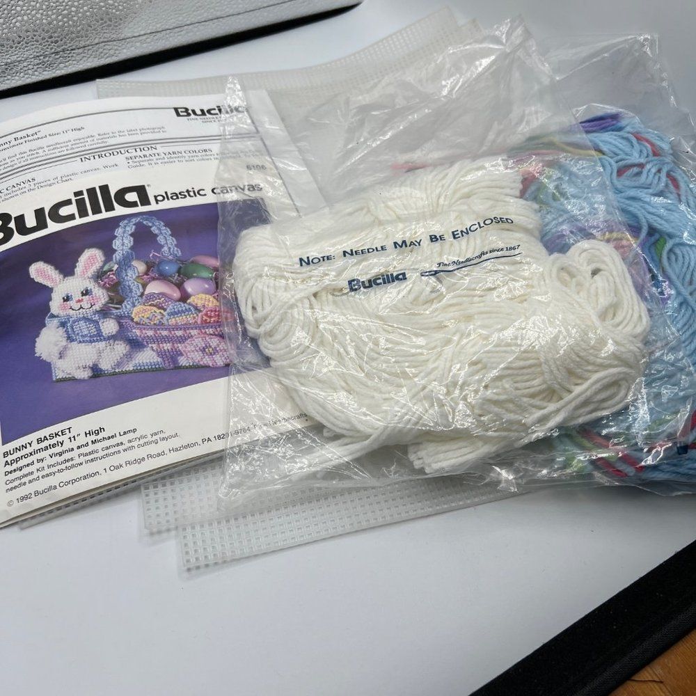 Bucilla Easter basket rabbit bunny craft kit 6106 plastic canvas needlepoint